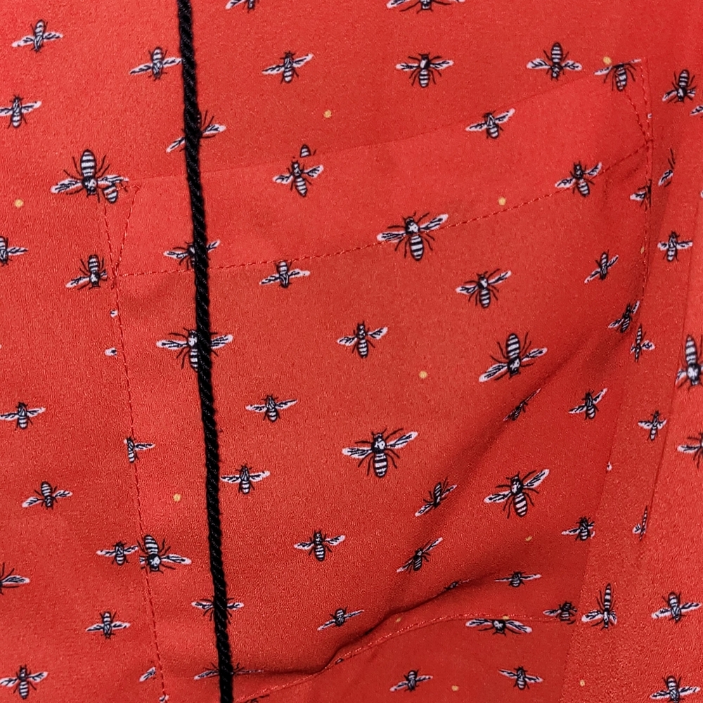 Libby Edelman Red Top with Bee Pattern - Picture 3 of 6